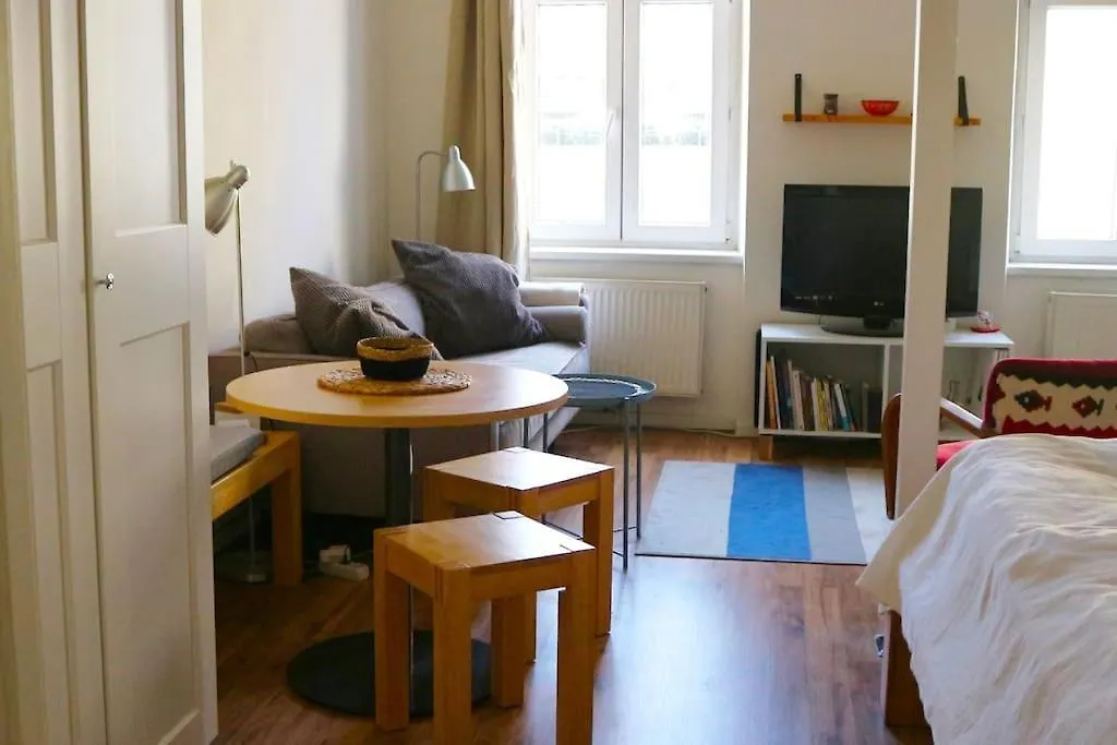 The Home-Heim Vienne 0*,